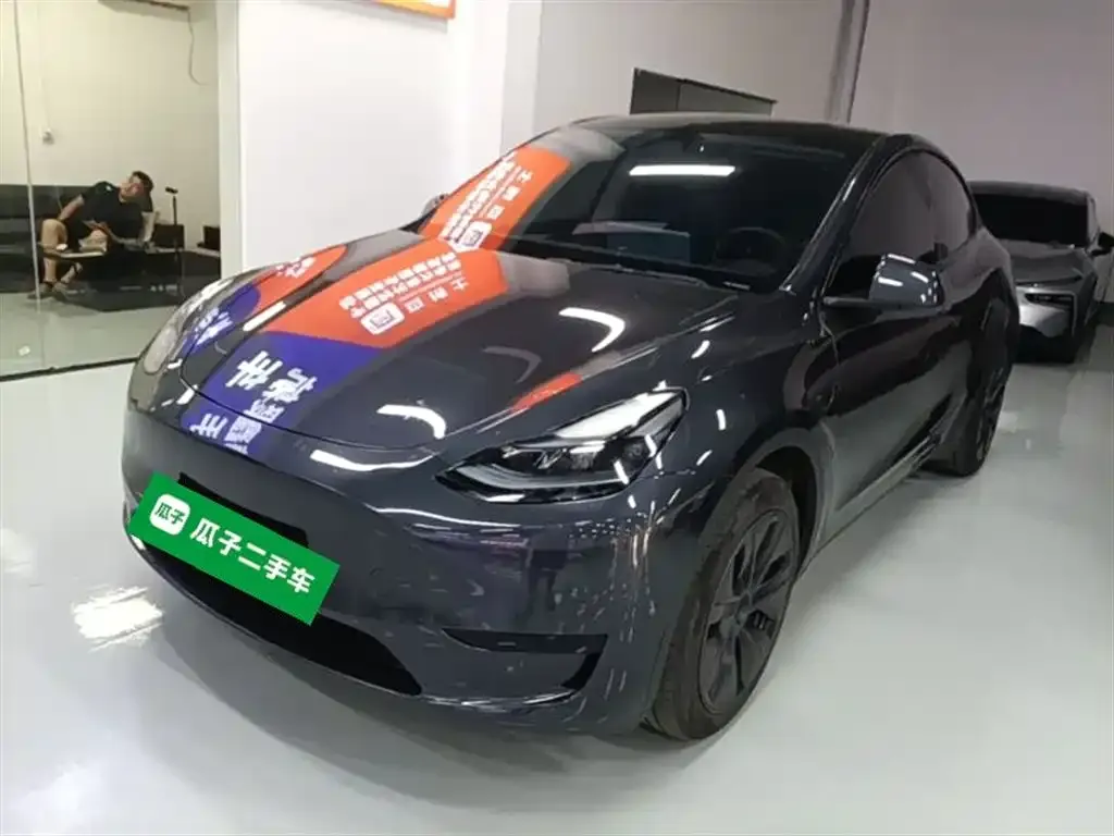 Tesla Model Y — фото 3