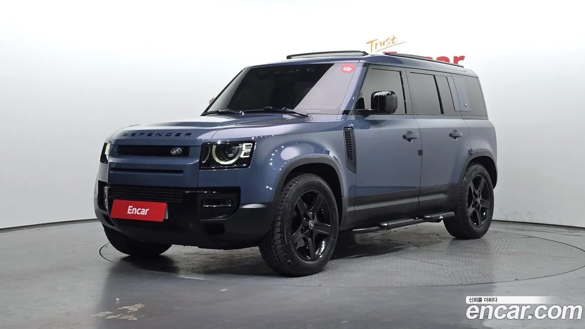 Land Rover Defender — фото 1