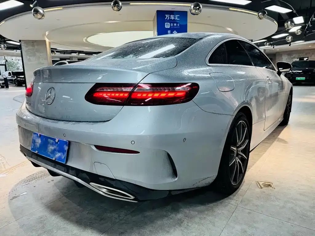 Mercedes-Benz E-Class (Import) — фото 4