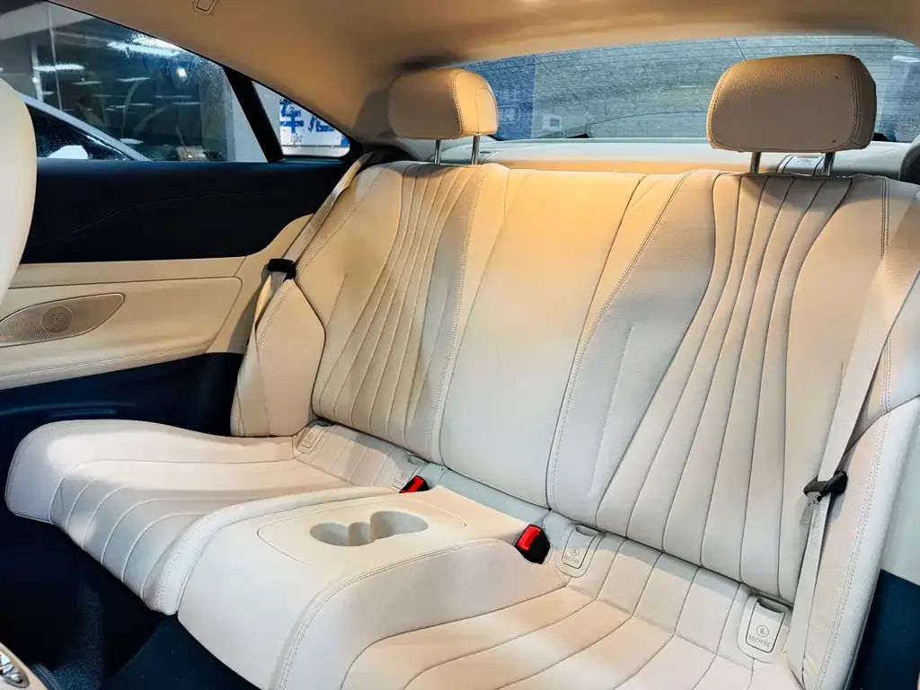 Mercedes-Benz E-Class (Import) — фото 5
