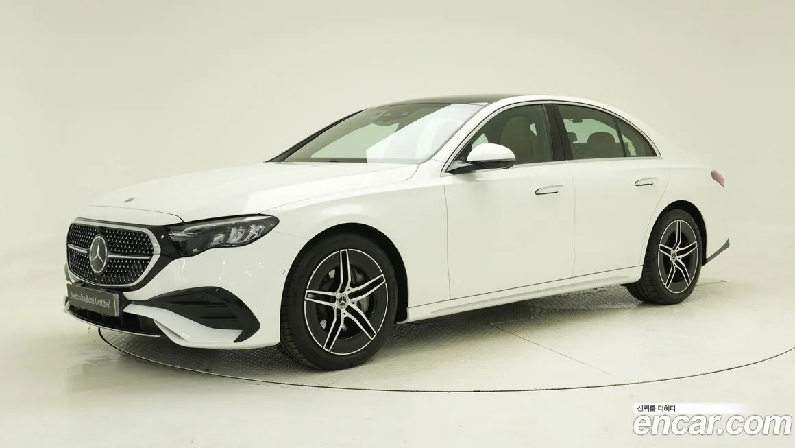 Mercedes-Benz E-Class — фото 1