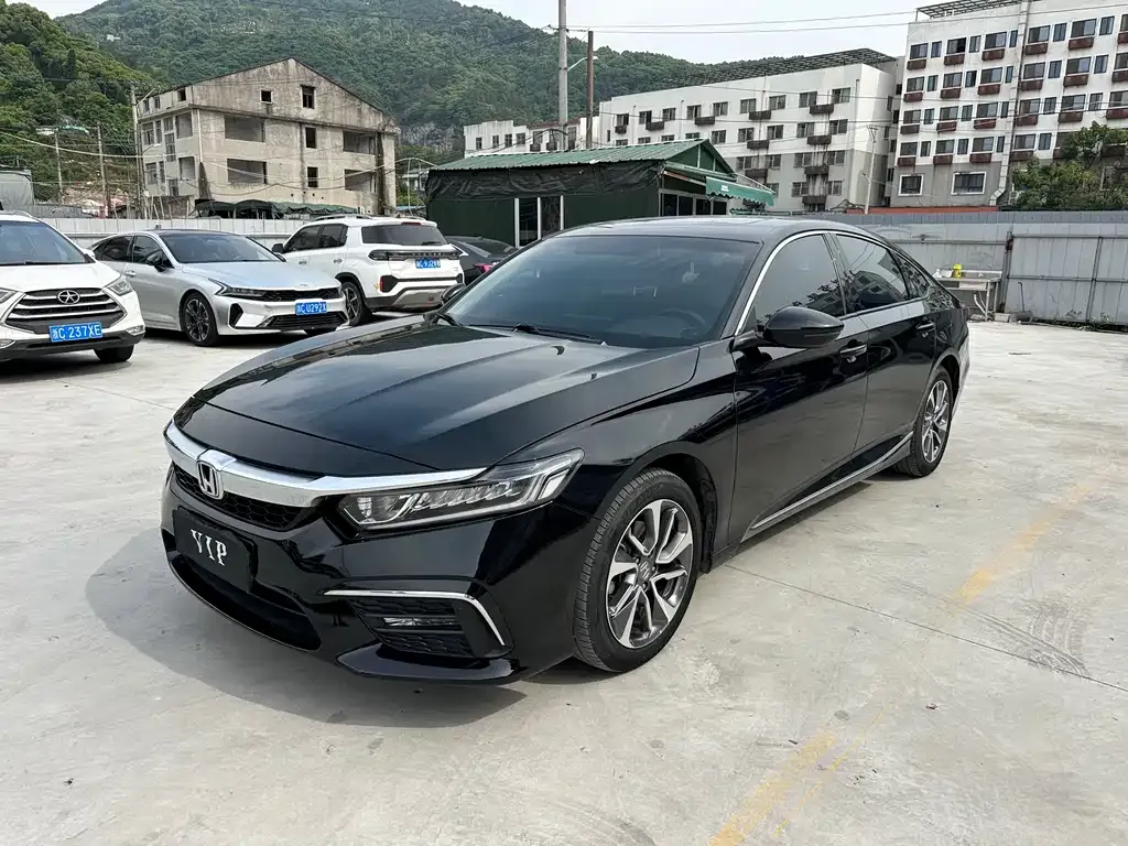 Honda Inspire — фото 1