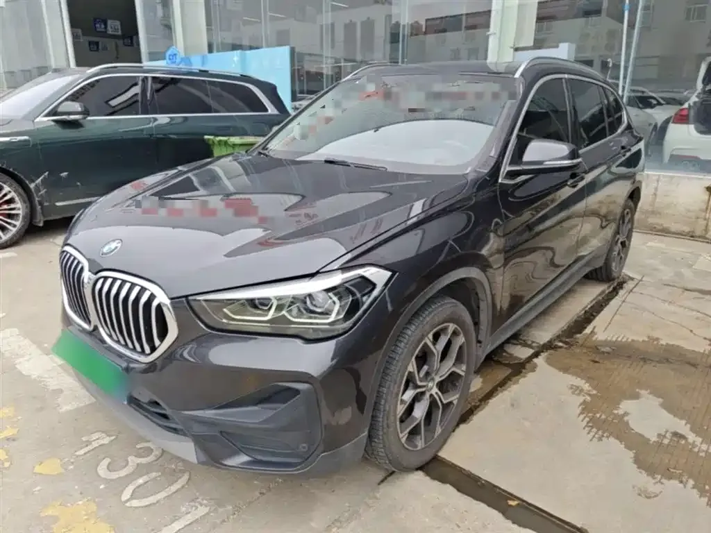 BMW X1 — фото 1