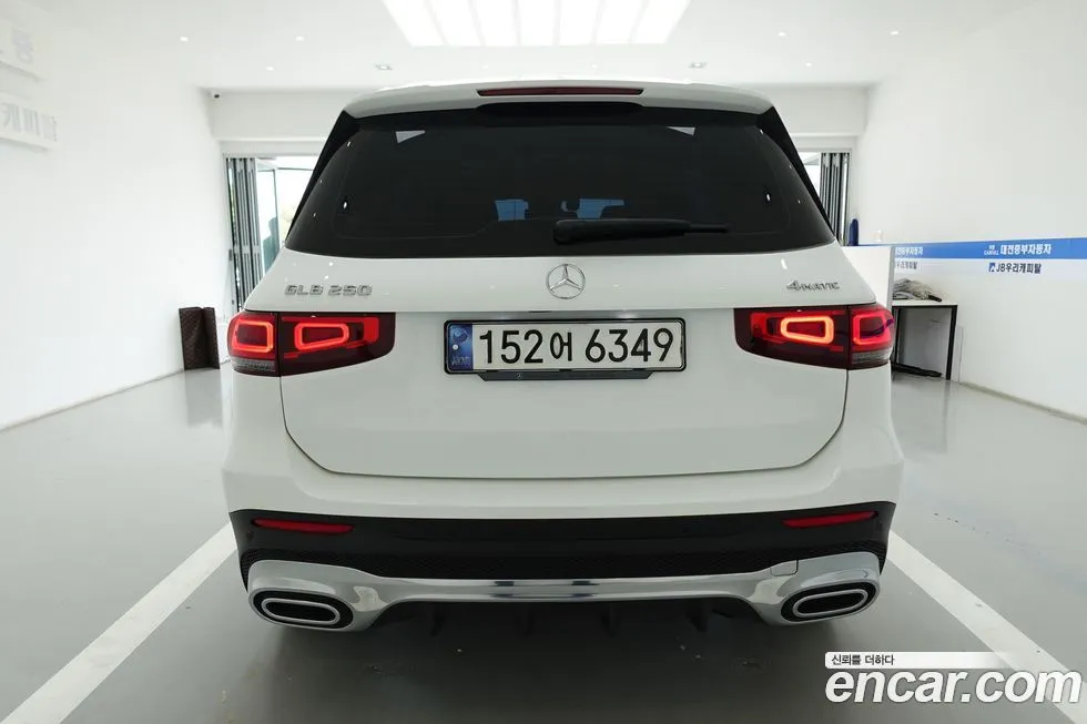 Mercedes-Benz GLB-Class — фото 2