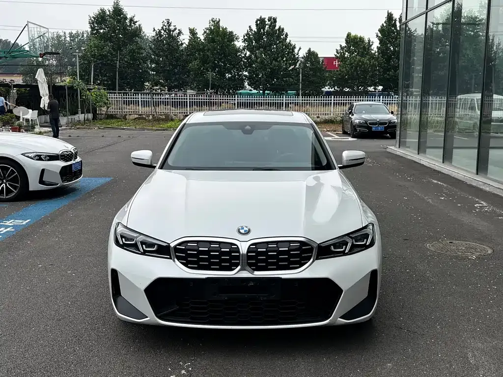 BMW 3 Series — фото 1