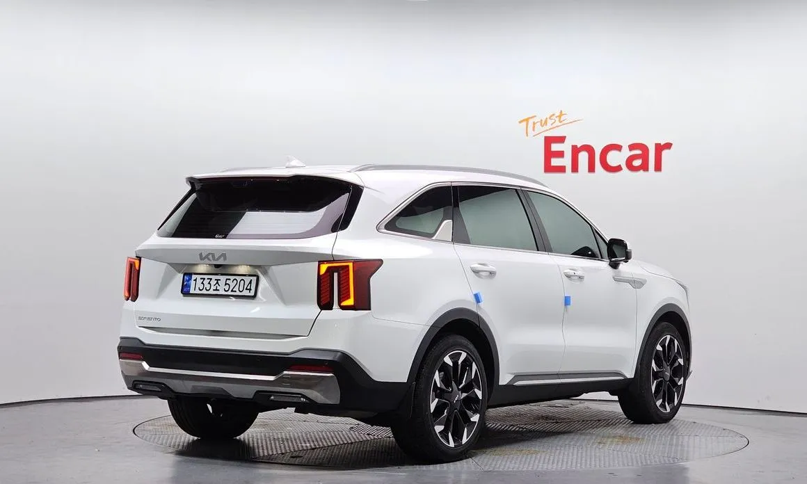 Kia Sorento — фото 8
