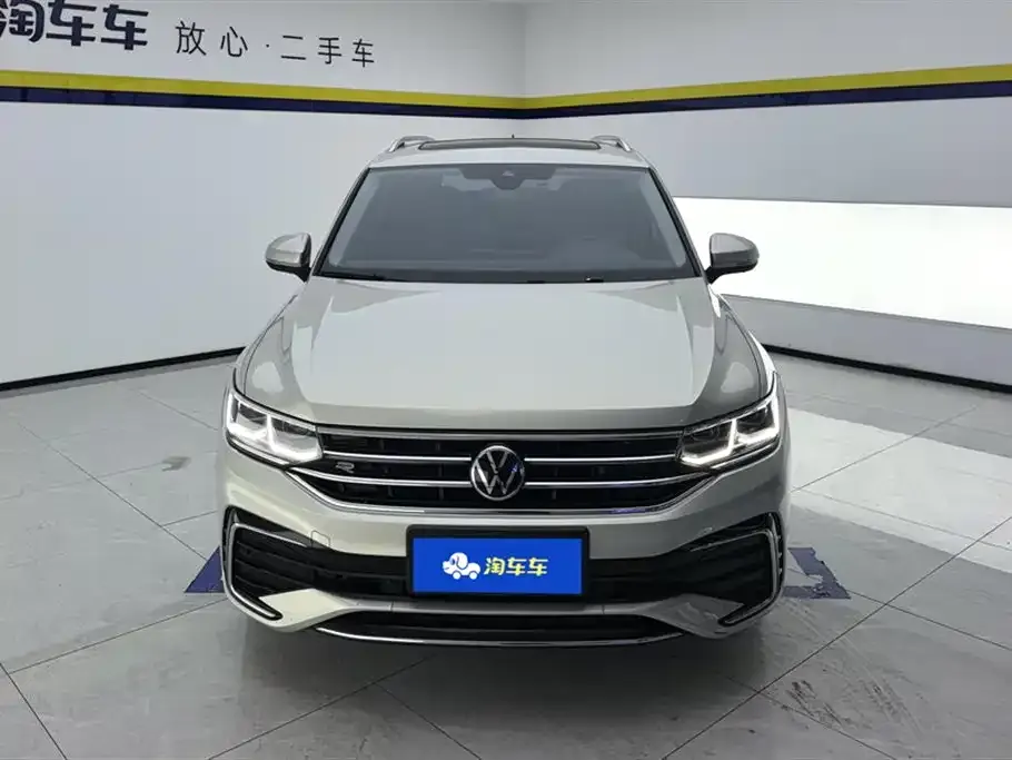 Volkswagen Tiguan L — фото 3