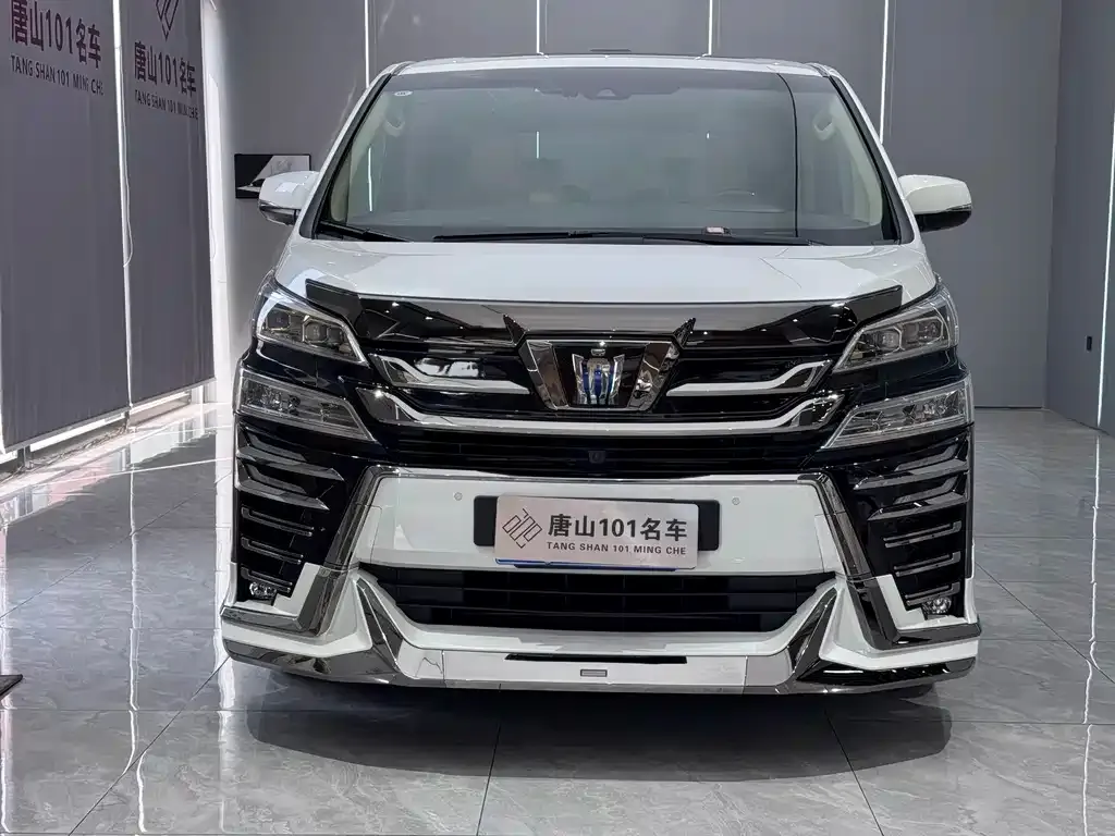 Toyota Vellfire — фото 4