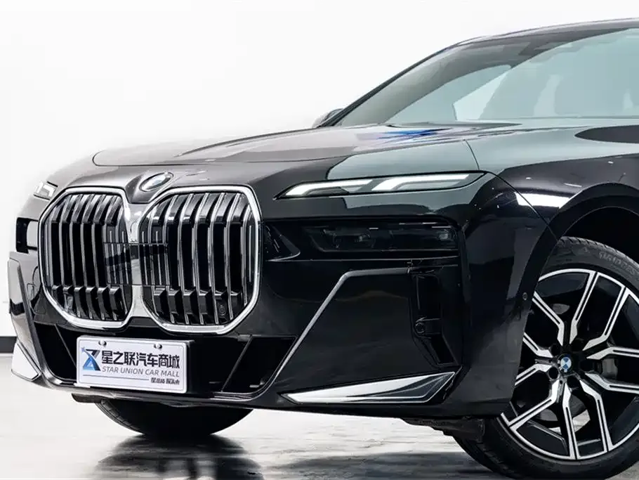 BMW 7 Series — фото 5