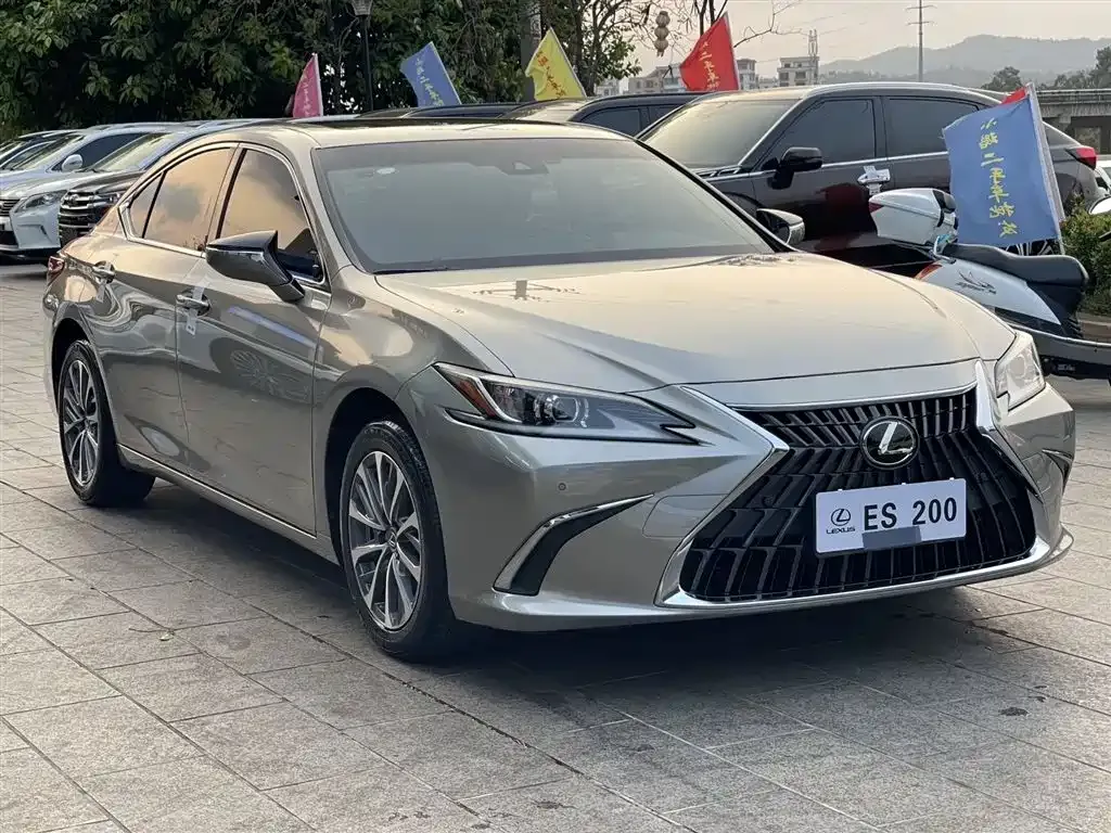 Lexus ES — фото 7