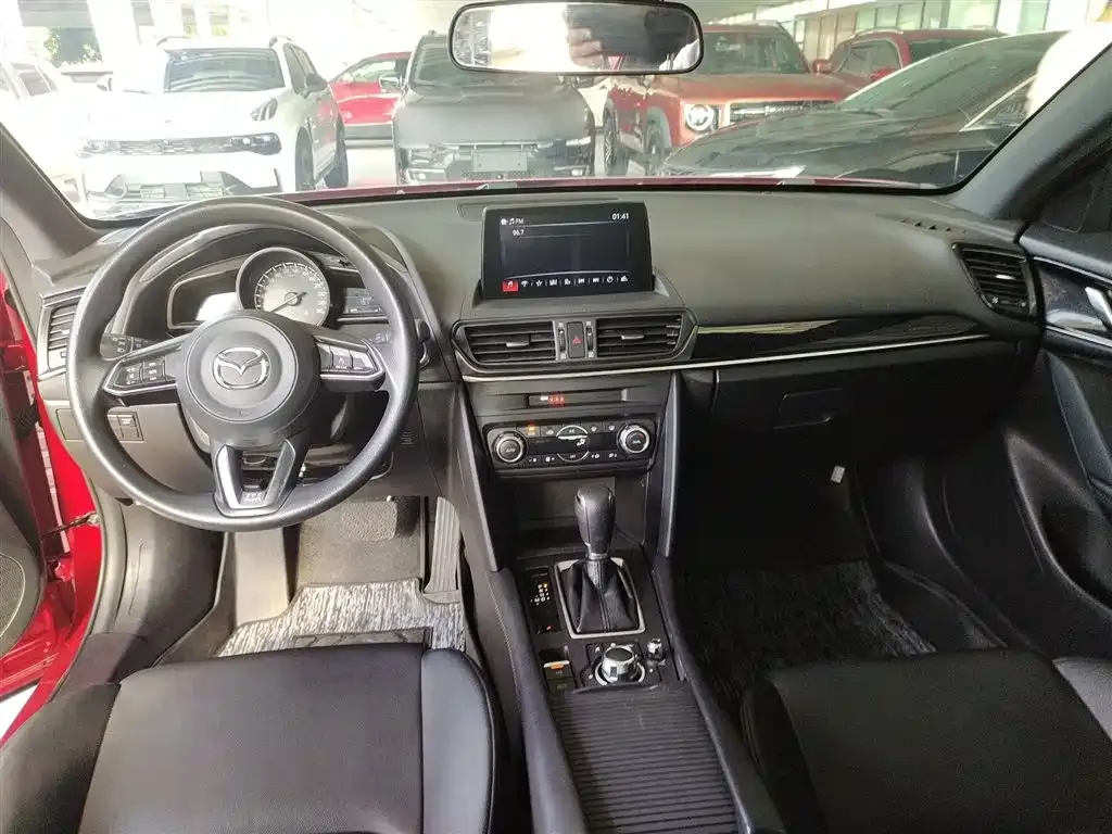 Mazda CX-4 — фото 6