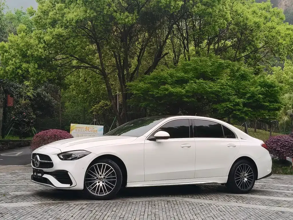 Mercedes-Benz C-Class — фото 1