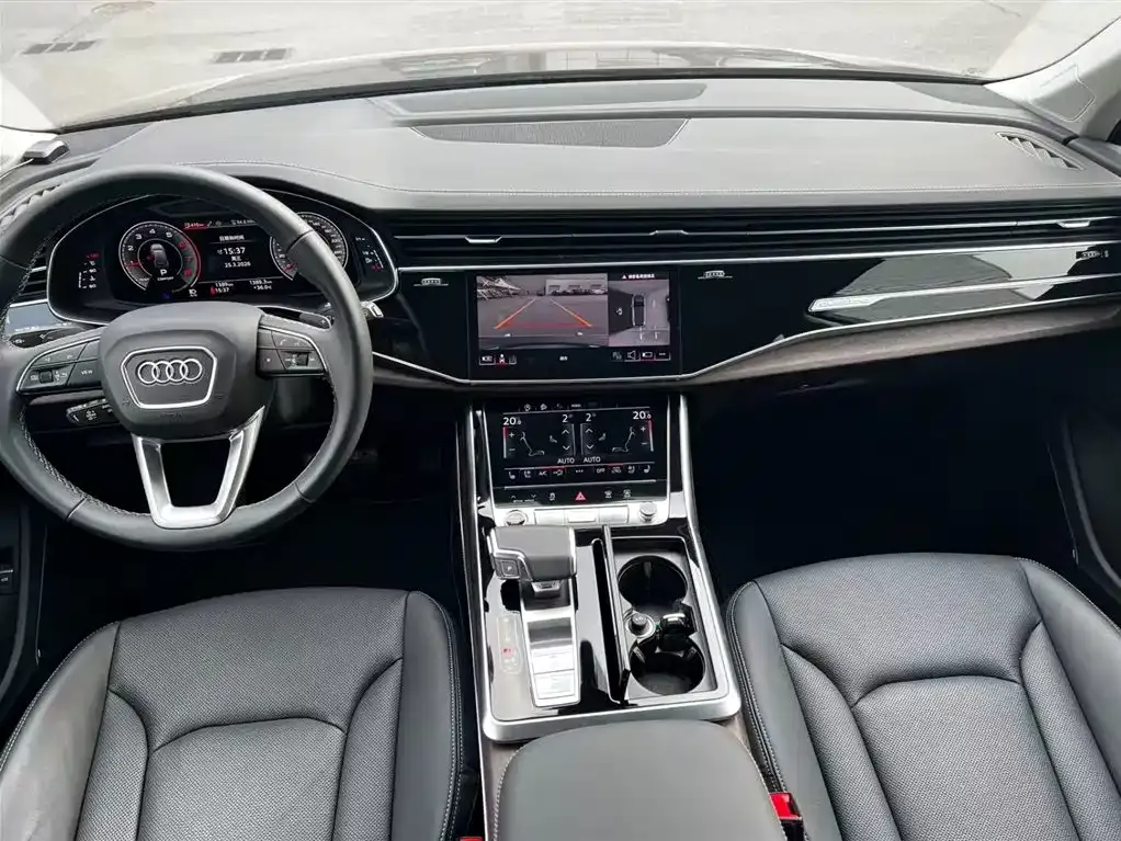 Audi Q7 — фото 6