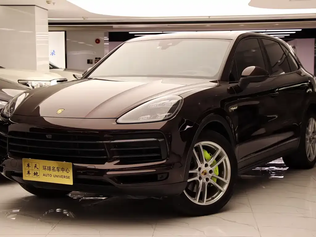 Porsche Cayenne Hybrid — фото 1