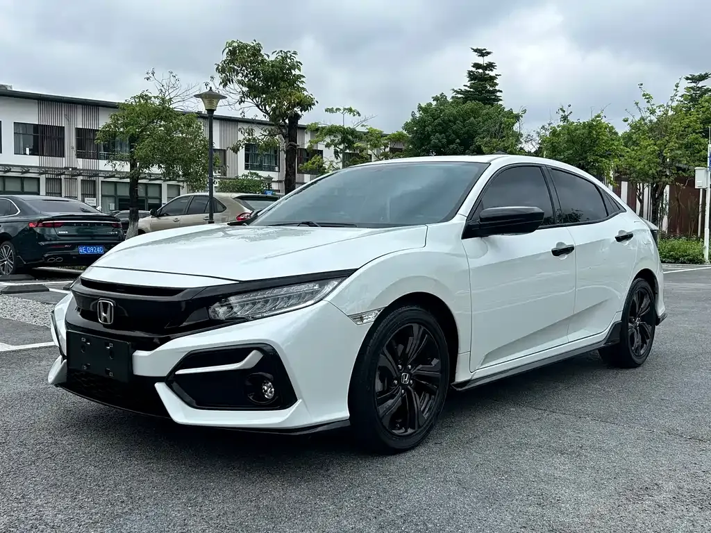 Honda Civic — фото 1