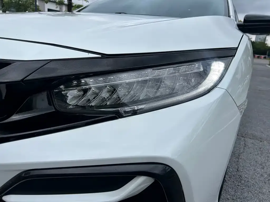 Honda Civic — фото 4