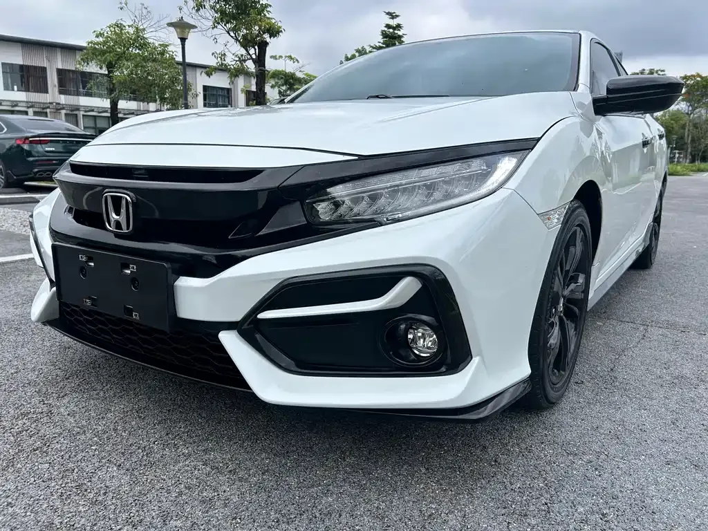 Honda Civic — фото 7