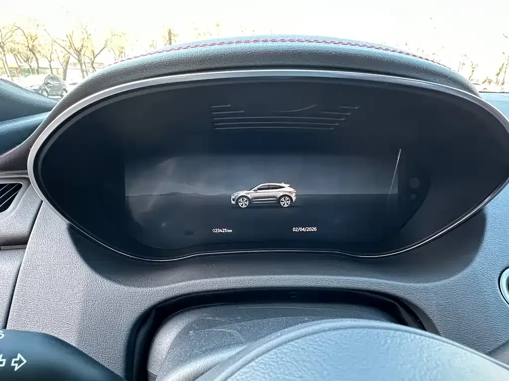 Jaguar E-PACE — фото 10