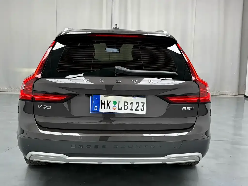 Volvo V90 — фото 3