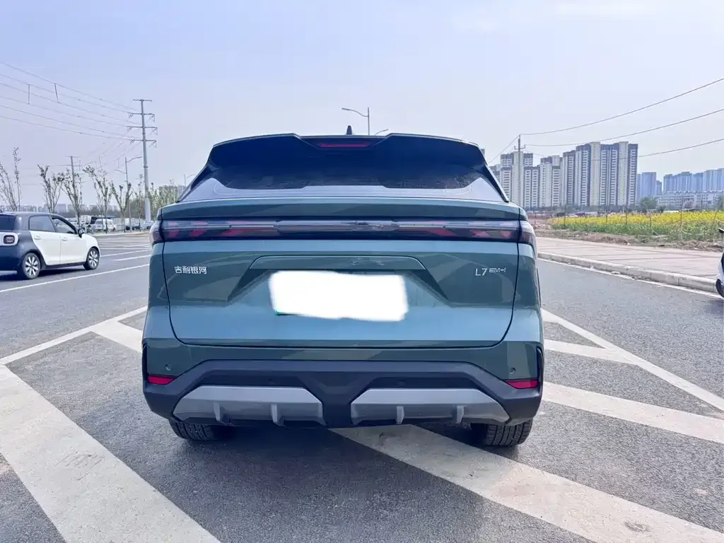 Geely Galaxy L7 — фото 4