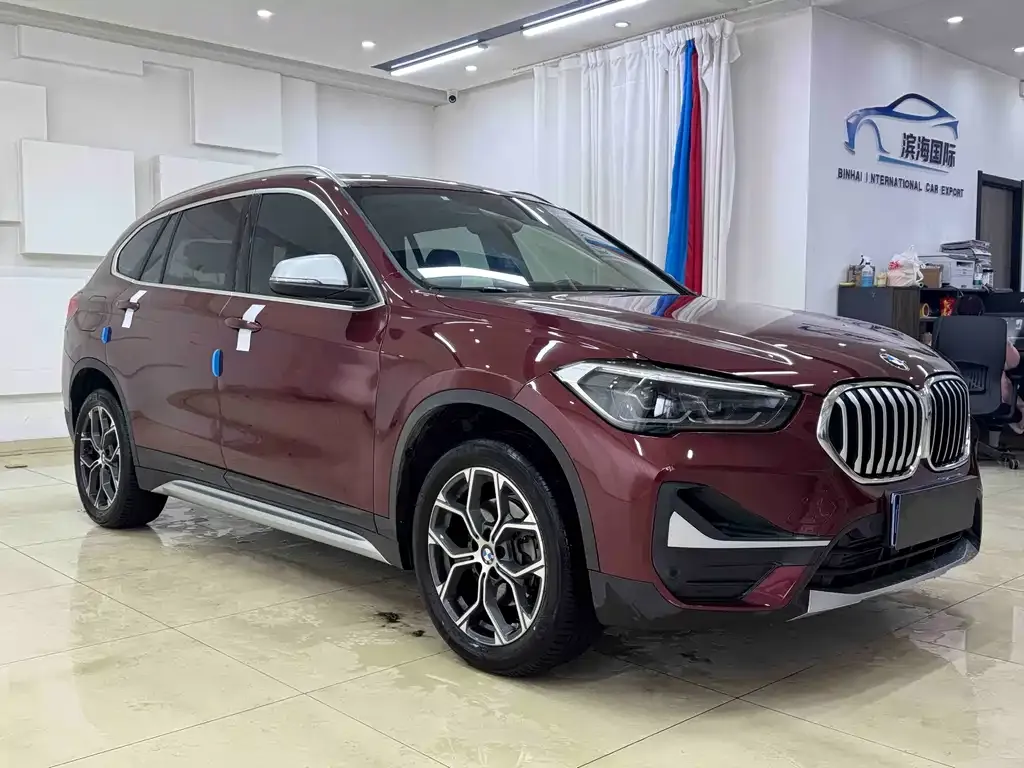 BMW X1 — фото 5
