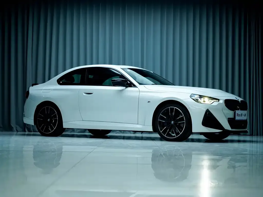 BMW M240i — фото 6