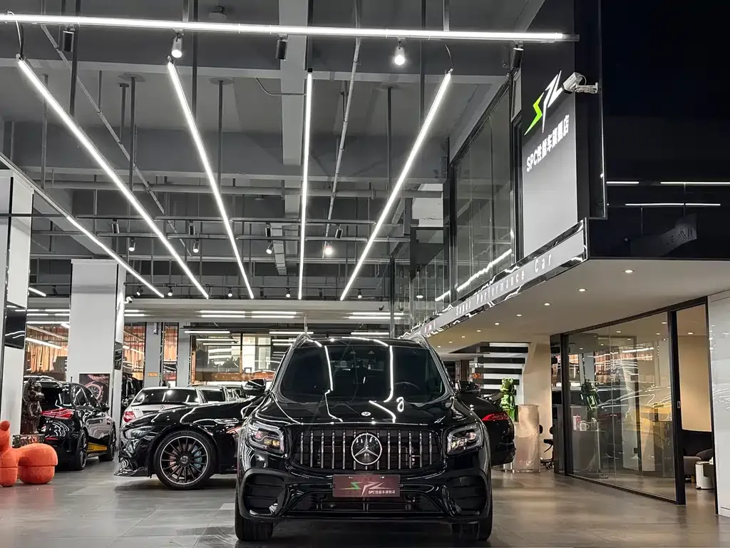 Mercedes-Benz GLB AMG — фото 6