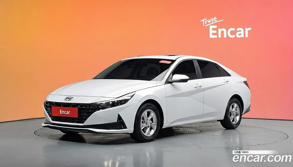 Hyundai AVANTE — фото 1