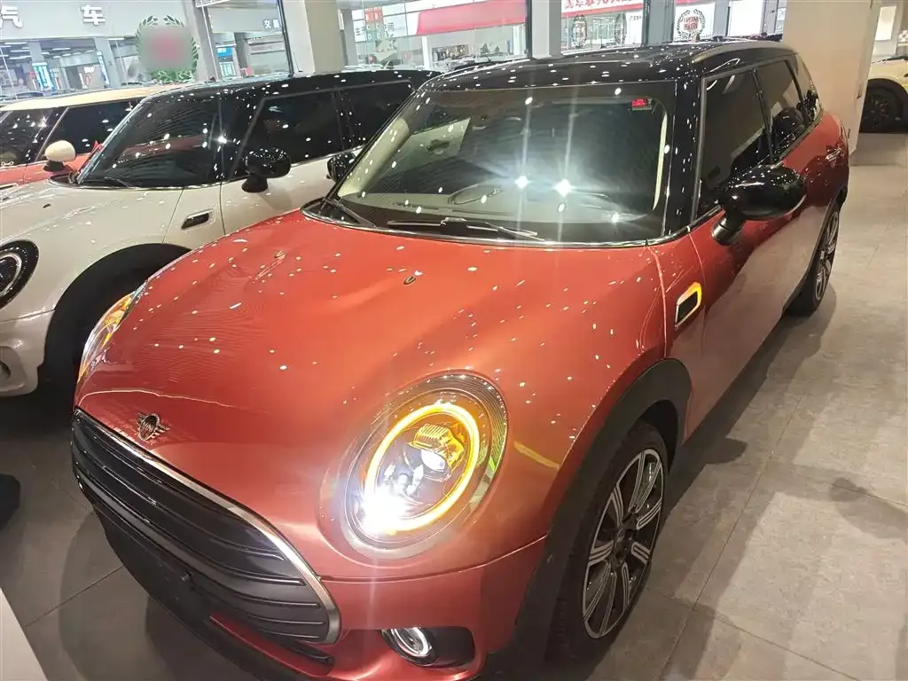 MINI Clubman — фото 4