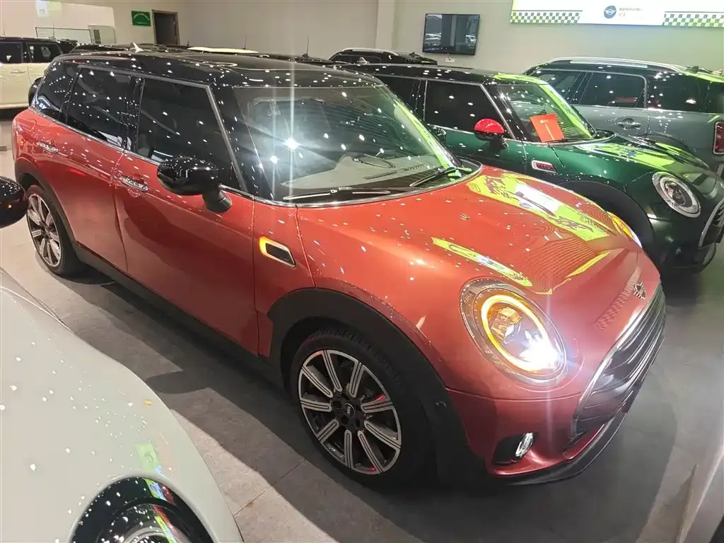 MINI Clubman — фото 5