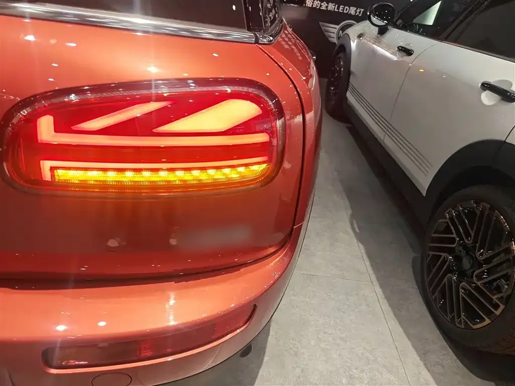 MINI Clubman — фото 8