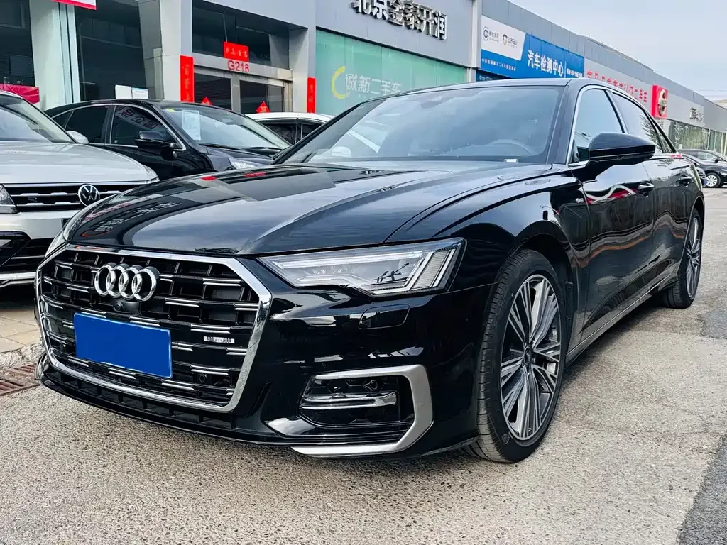 Audi A6L — фото 1