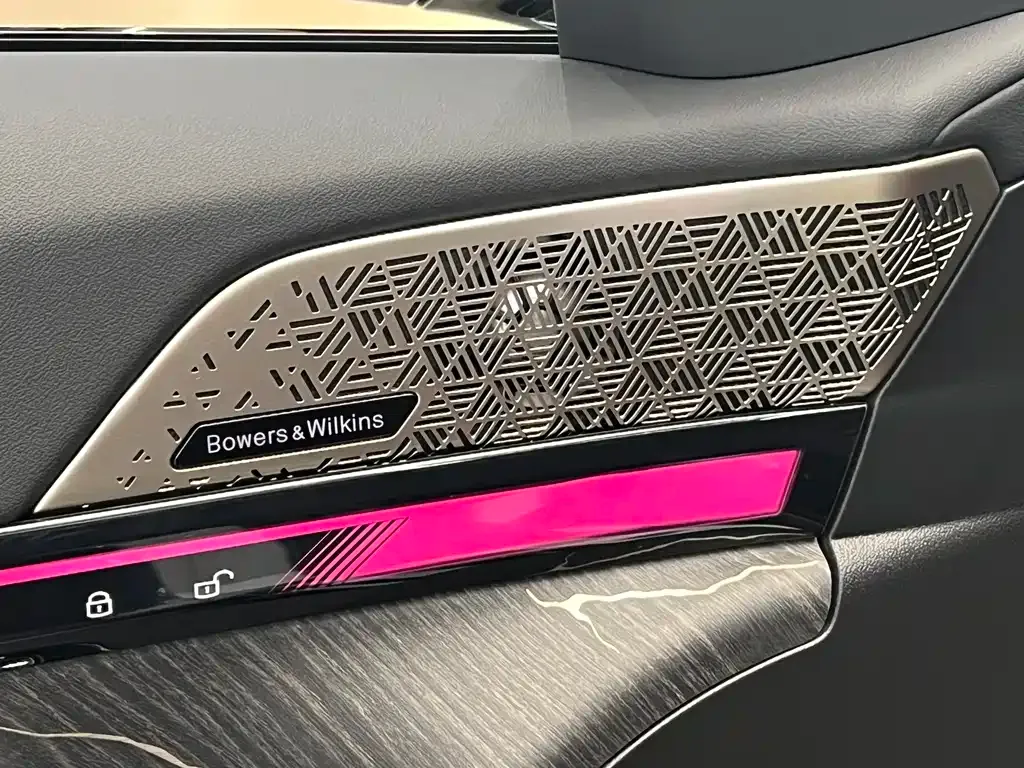 BMW 5 Series — фото 10