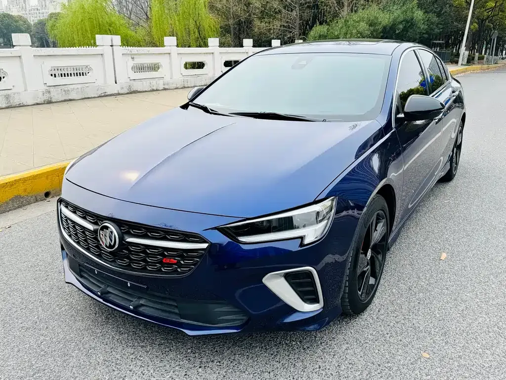 Buick Regal — фото 1