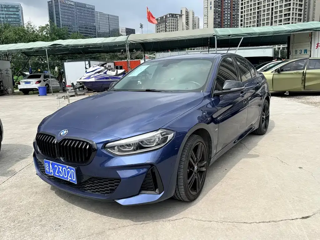 BMW 1 Series — фото 1