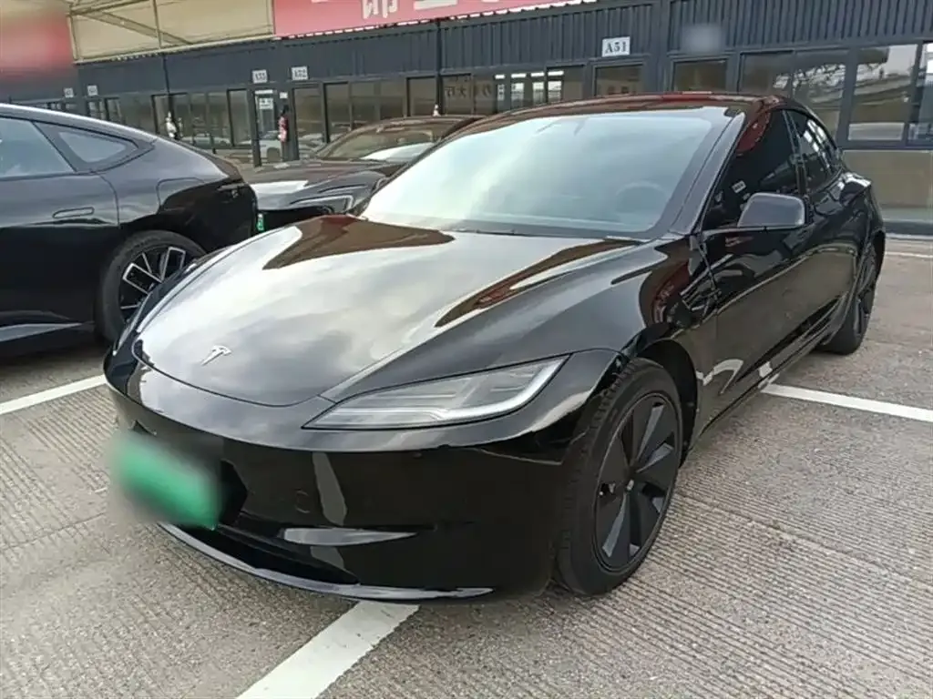 Tesla Model 3 — фото 6