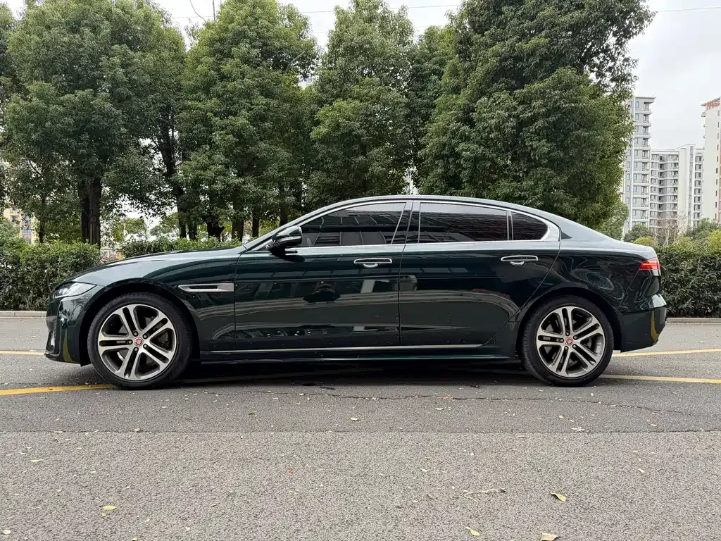 Jaguar XEL — фото 10
