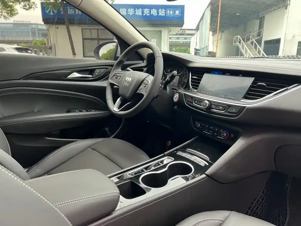 Buick Regal — фото 6