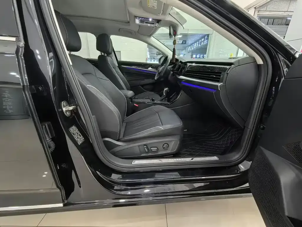 Volkswagen Passat — фото 7