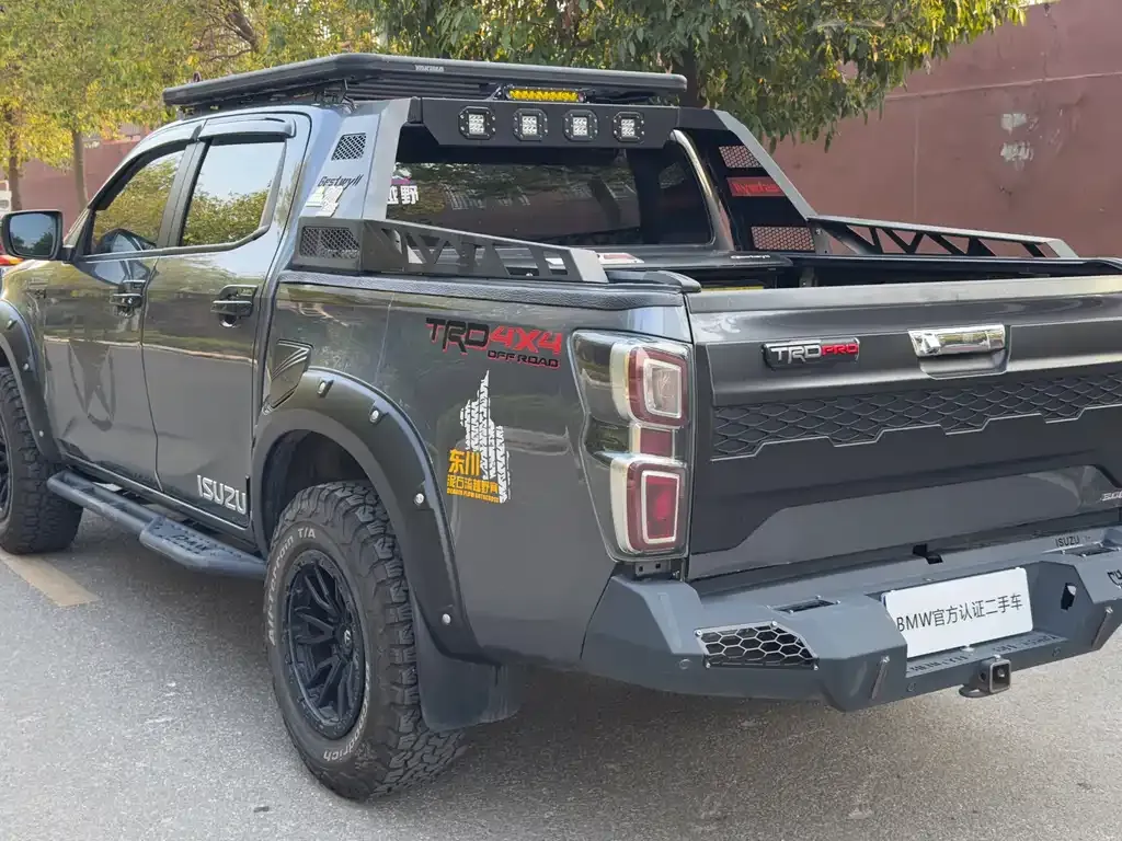 Isuzu D-MAX — фото 6