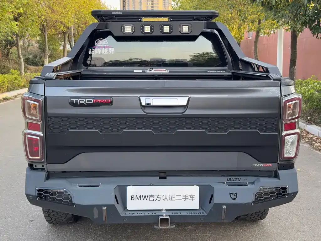 Isuzu D-MAX — фото 2