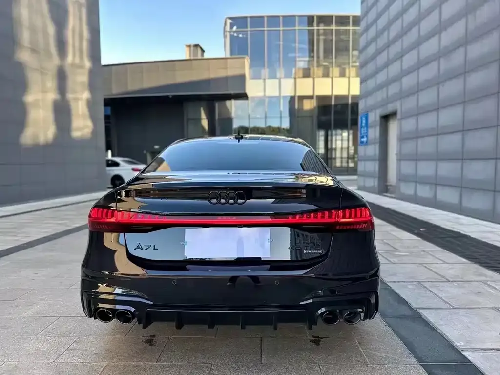 Audi A7L — фото 4