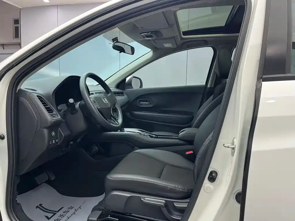 Honda Vezel — фото 6