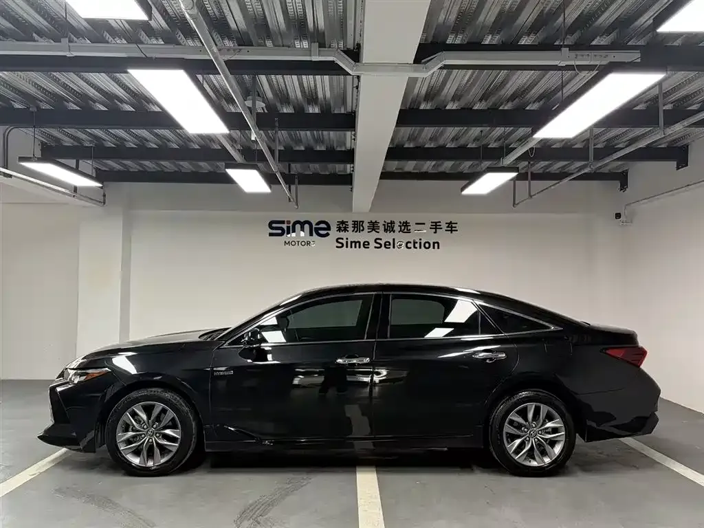 Toyota Avalon — фото 10