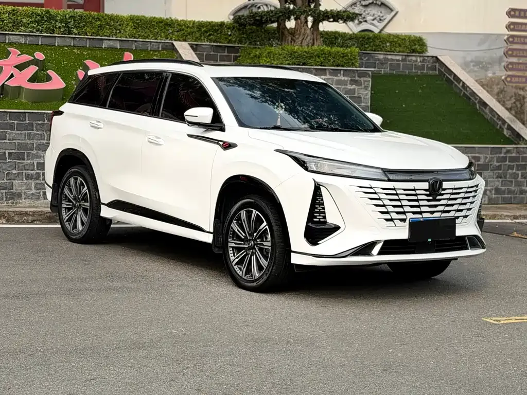 Changan CS75PLUS — фото 5