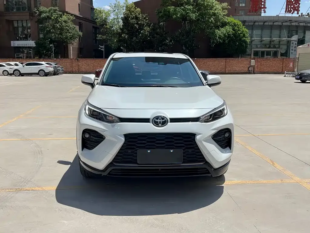 Toyota Wildlander — фото 1