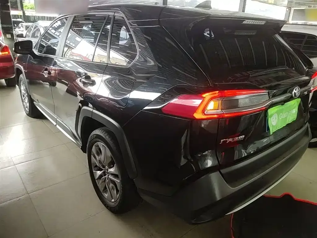 Toyota Wildlander — фото 10