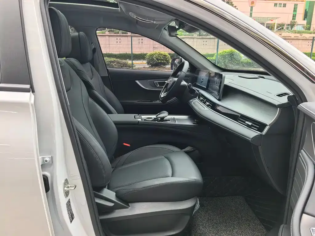 Chery Tiggo 8 PRO — фото 9