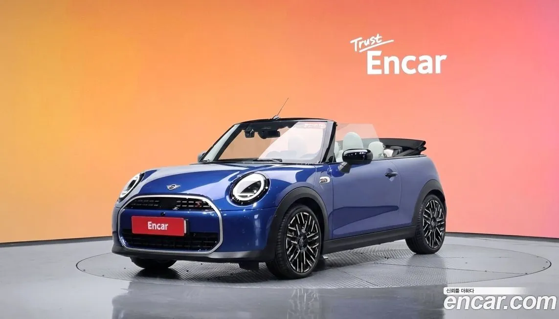 Mini Cooper Convertible — фото 1
