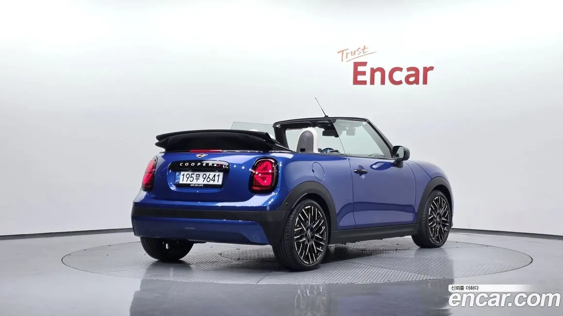 Mini Cooper Convertible — фото 4